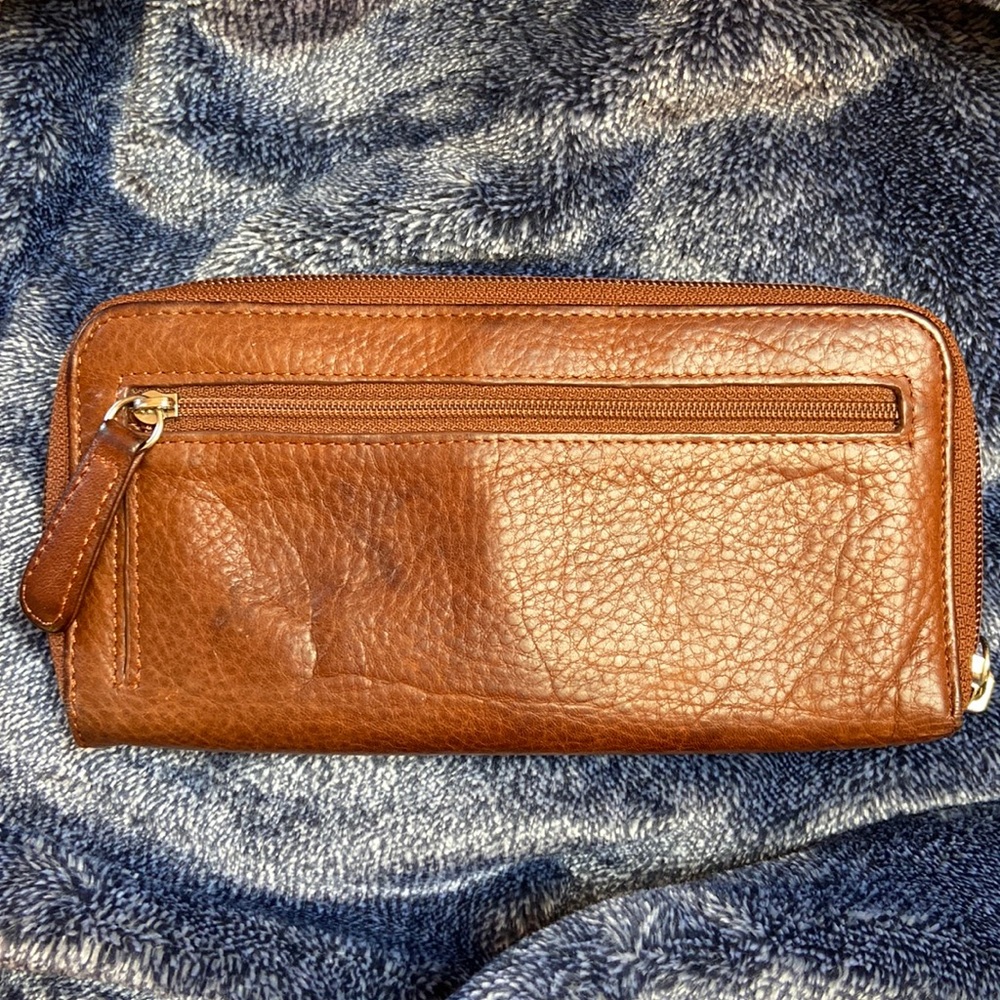 Osgoode Marley brand, brown leather wallet with RFID protection. Holds 17 cards